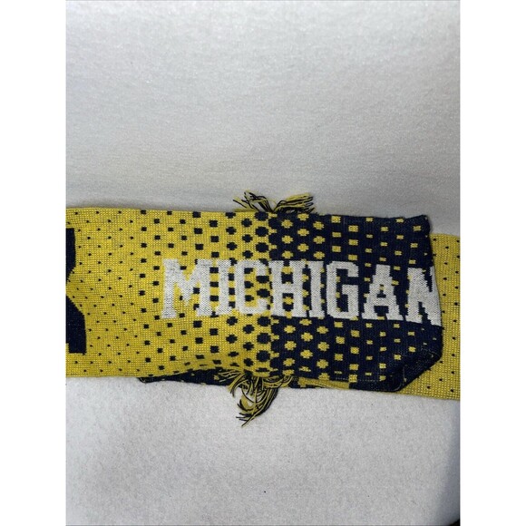 Adidas MICHIGAN STATE WOLVERINES NCAA Yellow & Navy Blue Scarf Reversible - Picture 4 of 4